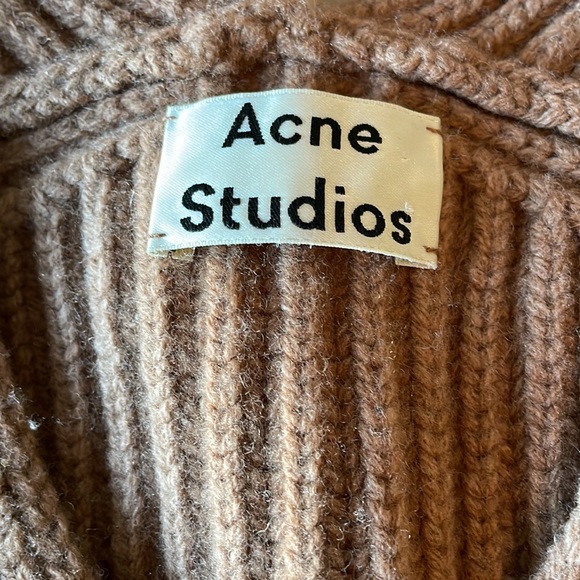 ACNE Sweater - Picture 5 of 6
